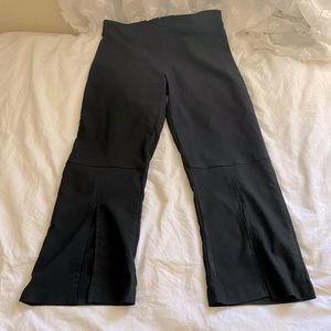 ROXBURY CLOTHING CO. Vintage Retro Black Capri Pants w/ slits